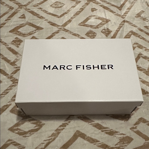 Marc Fisher Hadya Blue Suede Slingback Heels sz 8.5 - Picture 11 of 12